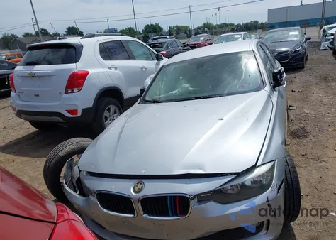 2015 BMW 320I из США, поврежденный, VIN WBA3B1C50FP831242